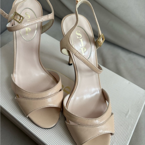SJP by Sarah Jessica Parker Nude Heels - Picture 2 of 6